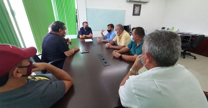 Prefeitura discute melhorias do sistema alternativo