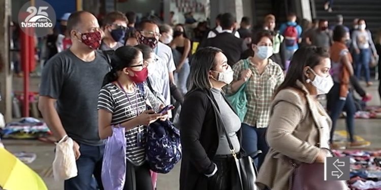 Vídeo: Senado rejeita MP com mudanças em direitos trabalhistas