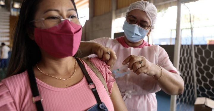 Vacinados contra a Covid-19 nos mutirões de junho devem observar o prazo da segunda dose