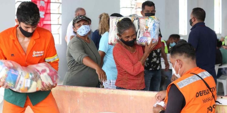 UGPE apoia ação social da Defesa Civil na Comunidade da Sharp