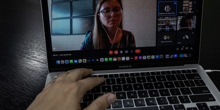 Estagiários que atuarão de forma remota integrando equipes das comarcas do interior participam de encontro de boas-vindas