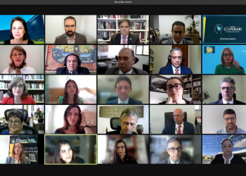 Presidente do TRT-11 participa de solenidade das iniciativas vencedoras no Prêmio Cooperari