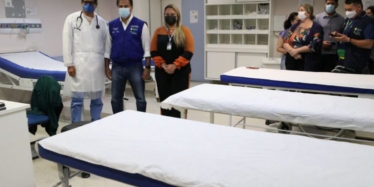 Secretário de Saúde realiza visita técnica em Hospitais e Prontos-Socorros durante feriado em Manaus
