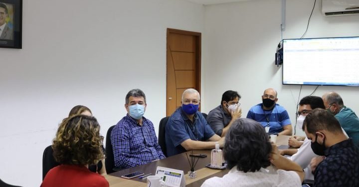 Propostas de empresas candidatas a gerir Previdência complementar são avaliadas por comissão