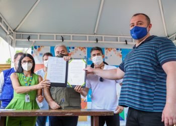 David Almeida e ministro Marcelo Queiroga assinam portarias que garantem ampliação da Saúde em comunidades ribeirinhas