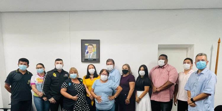 Peixoto intercede junto à Semasc por melhorias na segurança dos Conselhos Tutelares