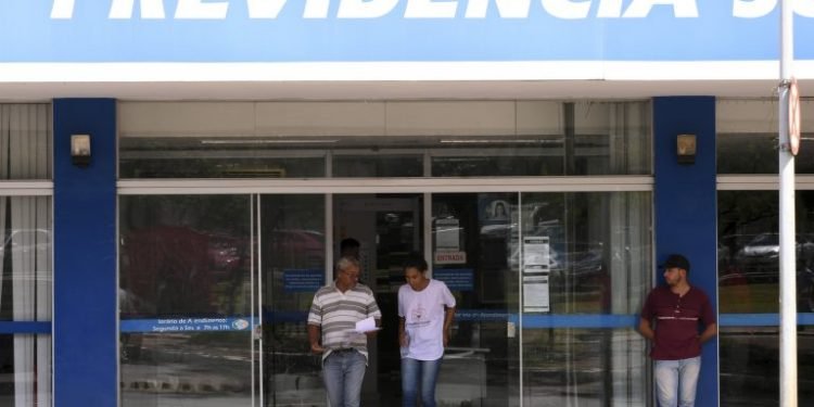 Sancionada lei que altera a prova de vida dos aposentados do INSS