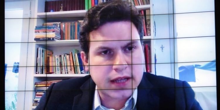 CCJ aprova proposta que amplia proteção ao patrimônio bibliográfico nacional