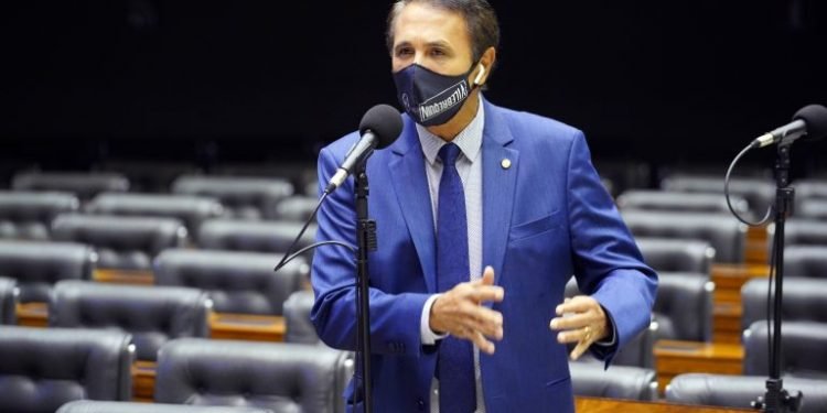 Projeto destina imóveis da União sem uso para locação de interesse social