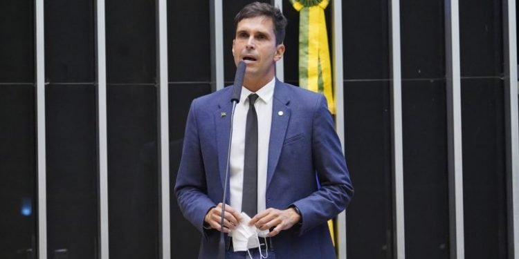 Comissão aprova criação de programa escolar de gestão de resíduos sólidos