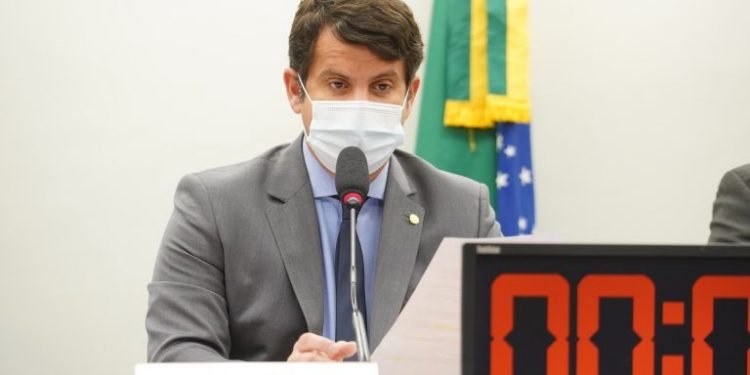 Comissão aprova advertência sobre glúten em produtos industrializados