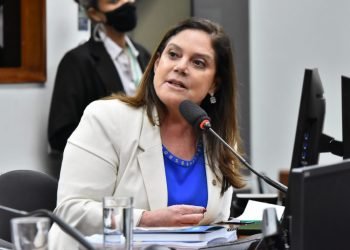 Câmara conhece experiência internacional sobre avaliação de servidores públicos