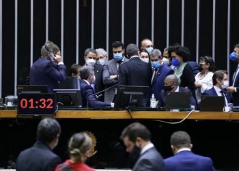 Câmara pode prosseguir a votação do novo Código Eleitoral nesta quarta-feira
