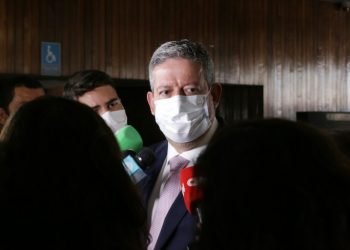 Lira elogia nota oficial de Bolsonaro e diz que não é momento para desarranjos institucionais