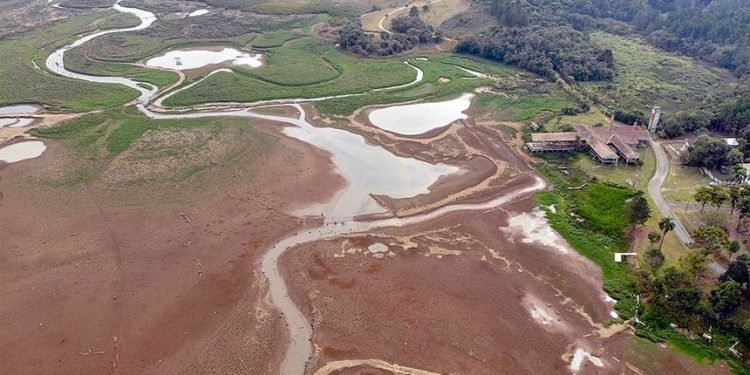 Prorrogada medida provisória que cria comitê para gestão da crise hídrica