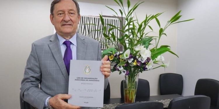 Desembargador Cezar Luiz Bandiera lança livro nesta quinta-feira (9), no TJAM