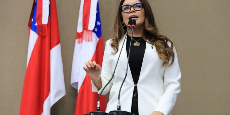 Deputada Alessandra Campelo denuncia violência política contra vereadora Cris Regis, de Novo Aripuanã