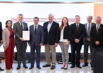 Vice-presidente do IRB, conselheiro do TCE-AM participa de acordo firmado com Agência dos Estados Unidos