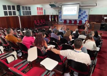 Fundação Alfredo da Matta discute parceria e retomada de vigilância em ISTs