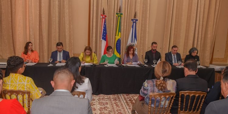 Tribunal outorga “Prêmio Eduardo Ribeiro” e “Prêmio Memória TJAM” em manhã marcada pelo resgate e a preservação da história do Judiciário