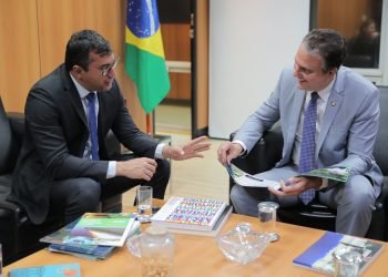 Ministro da Educação confirma a Wilson Lima que obras de unidades educacionais serão retomadas no Amazonas