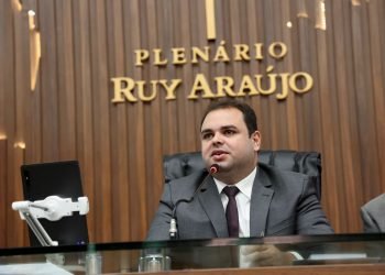 Roberto Cidade propõe PL que obriga condutor embriagado a arcar com despesas de patrimônio público em caso de acidente