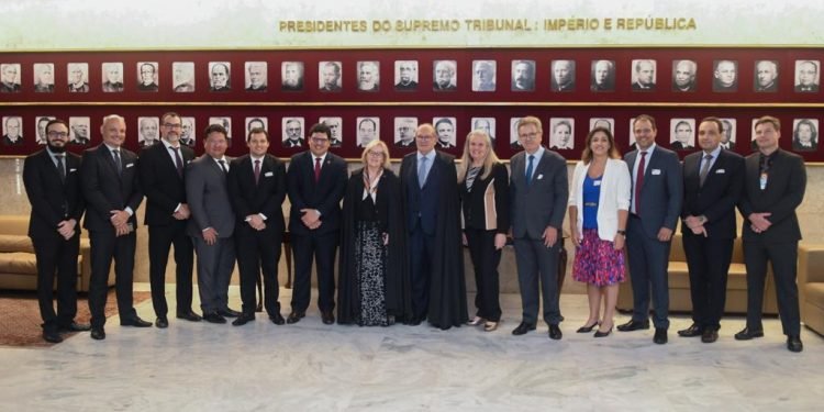 Representantes do Núcleo de Gerenciamento de Precedentes do TJAM participam da 1ª edição do projeto “Imersão: Precedentes na Prática”, promovido pelo STJ em parceria com o STF
