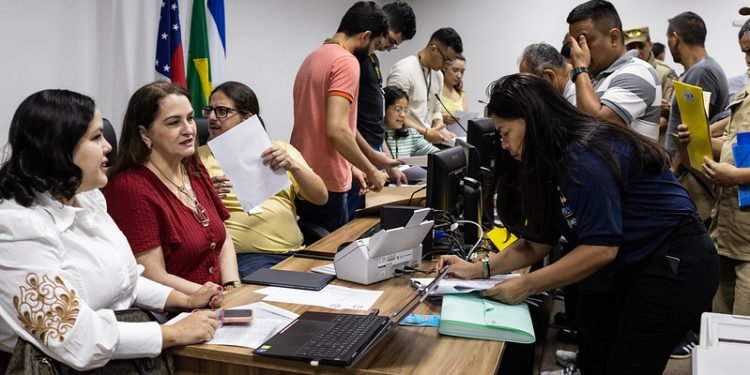 Mutirão pré-processual homologa 183 acordos entre policiais militares e a Procuradoria-Geral do Estado com a colaboração do Tribunal de Justiça do Amazonas