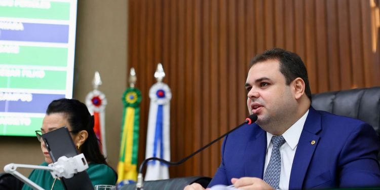 Doença rara, Atrofia Muscular Espinhal (AME), terá semana de conscientização a partir de lei de autoria do deputado Roberto Cidade