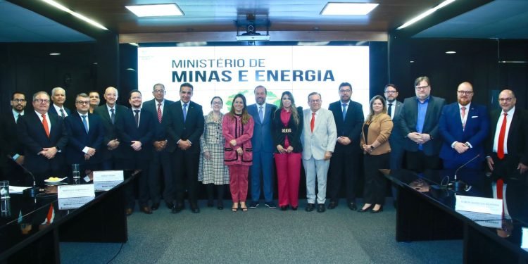 Sedecti participa do Fórum Nacional dos Secretários Estaduais de Minas e Energia (FME), em Brasília