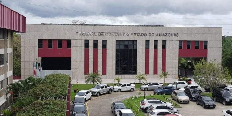 Pleno do TCE-AM julga 174 processos nesta terça-feira
