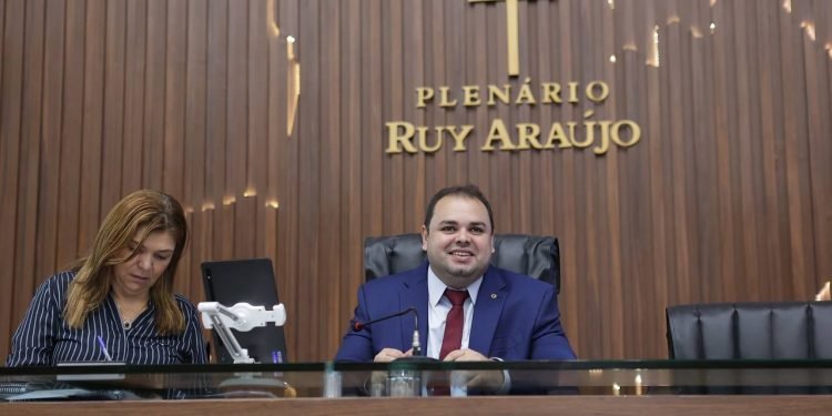 Lei de Roberto Cidade determina protocolo para identificação de pacientes internados inconscientes ou sem identificação