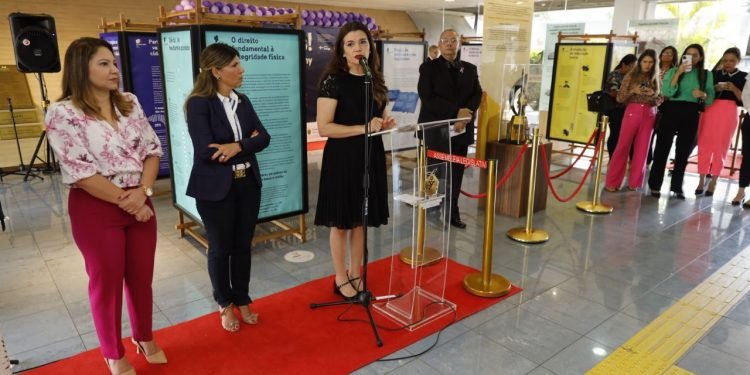 Assembleia Legislativa abre exposição que mostra Suécia como referência mundial na valorização das mulheres