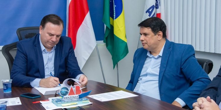 Em parceria inédita com a ACLJA, OAB-AM vai oferecer cursos e palestras aos advogados