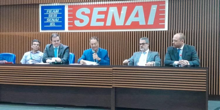 Advogados explicam pontos chave da Reforma Tributária para representantes da Indústria do Amazonas