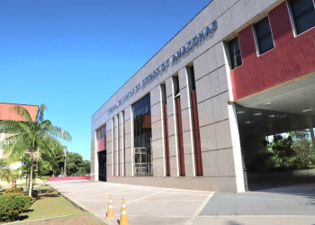 Pleno do TCE-AM deve julgar 84 processos na sessão desta terça-feira