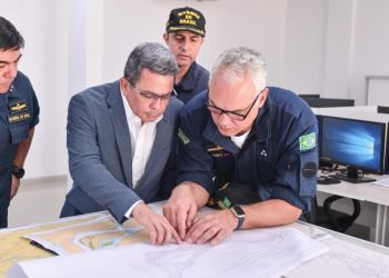 Governo do Amazonas fortalece Operação Estiagem 2023 com interlocução junto à Marinha