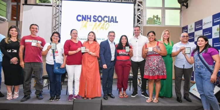 Governo do Amazonas anuncia 20 mil contemplados em novo ciclo do programa ‘CNH Social’