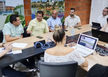 Governo do Amazonas e Prefeitura de Novo Airão discutem projeto piloto de turismo sustentável