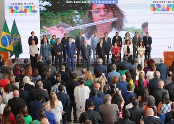 Em evento sobre escolas conectadas, Wilson Lima destaca avanços e necessidade de tecnologias na educação