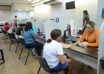 Governo do Amazonas faz atendimento nos dez PACS para a emissão da nova CIN