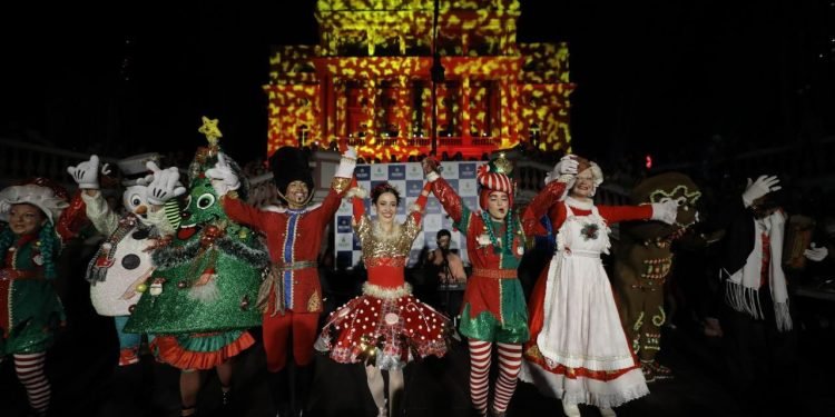 Governo do Amazonas abre temporada natalina no Largo do São Sebastião