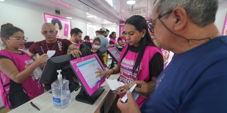 Caminhão da Serasa estará em Manaus, com ofertas de serviços gratuitos à população