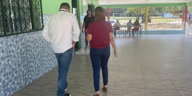 Comissão de Adoção Internacional do AM visita o abrigo Monte Salém, em Manaus