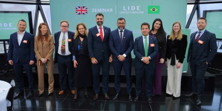Wilson Lima apresenta potencial do mercado de carbono do Amazonas a investidores ingleses e instituições financeiras