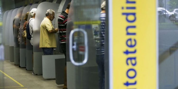 Bancos fecham durante Carnaval e só reabrem na Quarta-feira de Cinzas