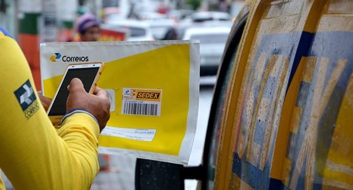 Governo federal vai revisar leis que tratam do setor postal
