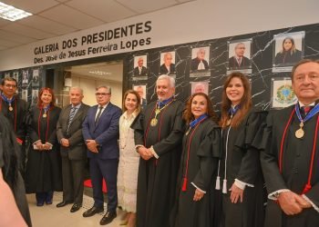 Membros do TJAM prestigiam inauguração da Galeria de Presidentes do TRE/AM