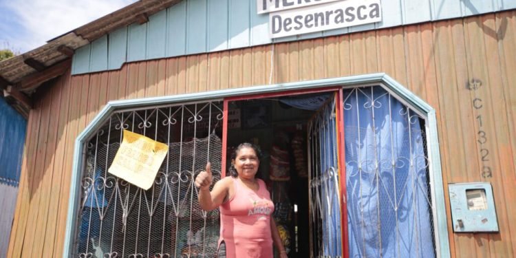 Governo dá início à certificação das famílias que serão reassentadas pelo Prosai Parintins