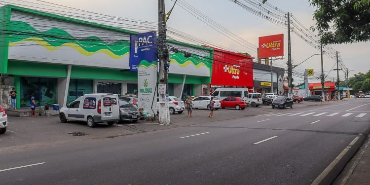 Governo do Amazonas abre posto do Tribunal de Justiça no PAC Compensa